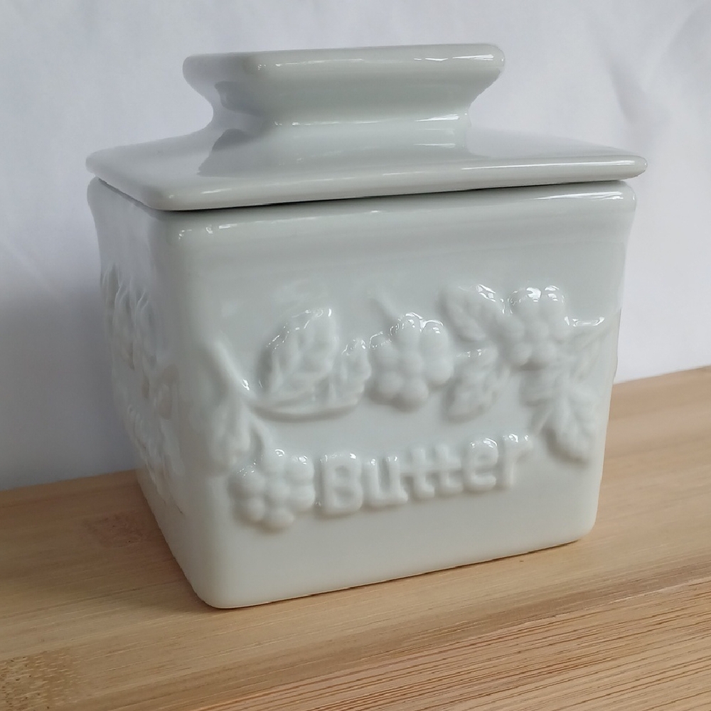 White Square Porcelain Butter Bell Keeper Dish